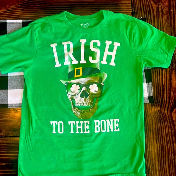 Boy’s The Children’s Place St. Patrick’s Day ☘️ short sleeve tee - Picture 1 of 3
